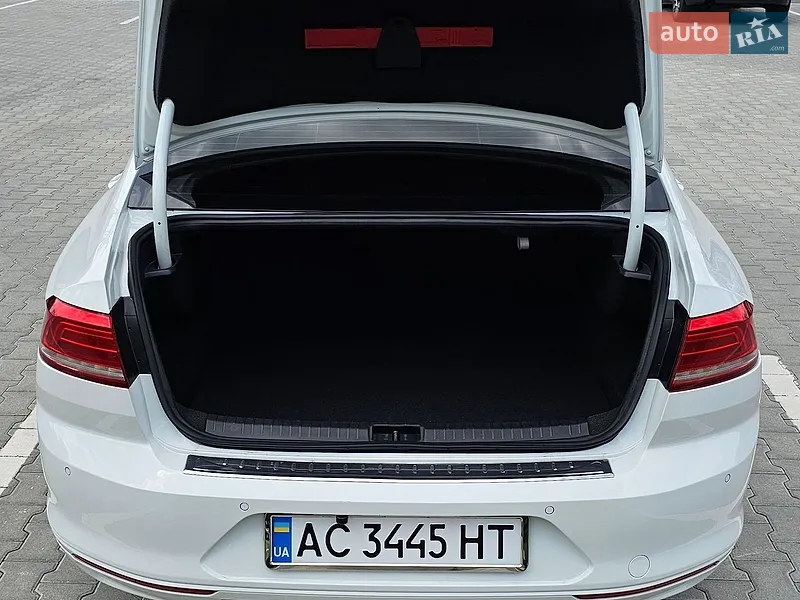 Volkswagen Passat 2016 VIN WVWZZZ3CZGE121393 фото оголошення 5 з 53