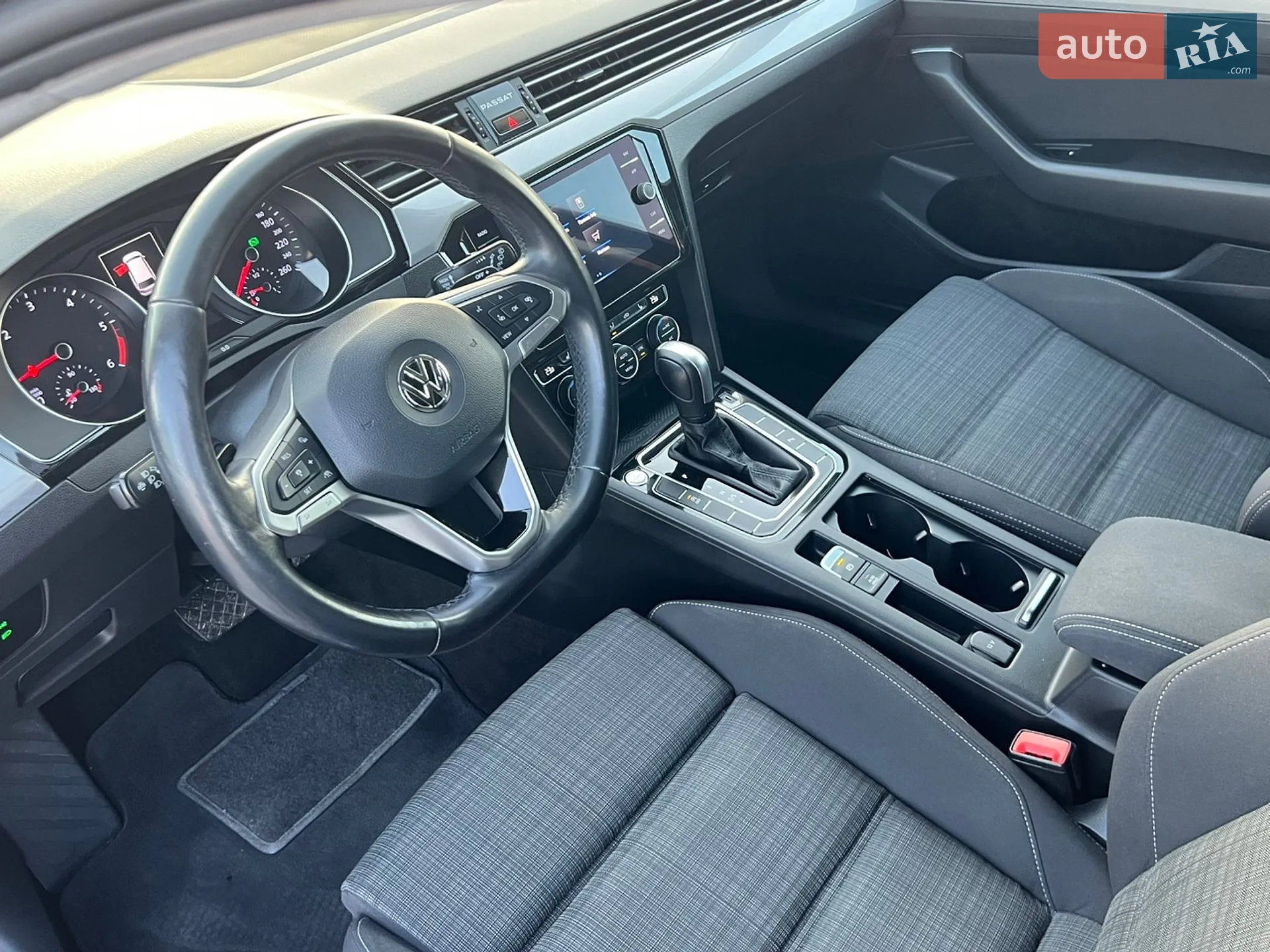 2019 Volkswagen Passat - мініатюра 21