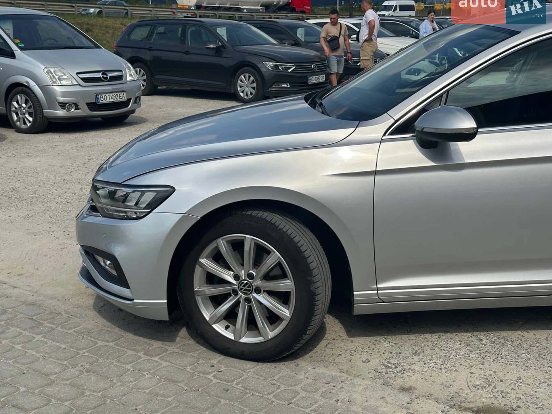 2021 Volkswagen Passat - мініатюра 2