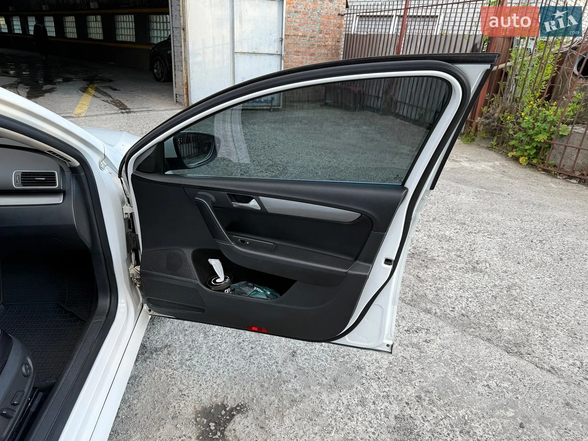 2011 Volkswagen Passat - мініатюра 14