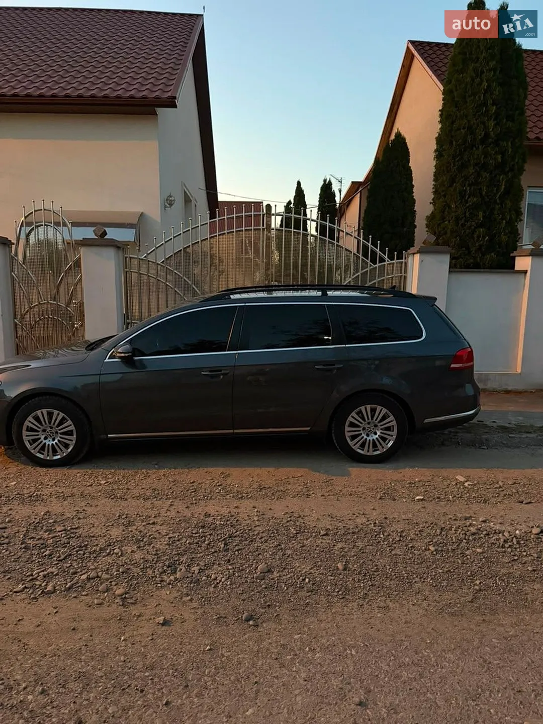 2010 Volkswagen Passat - мініатюра 4