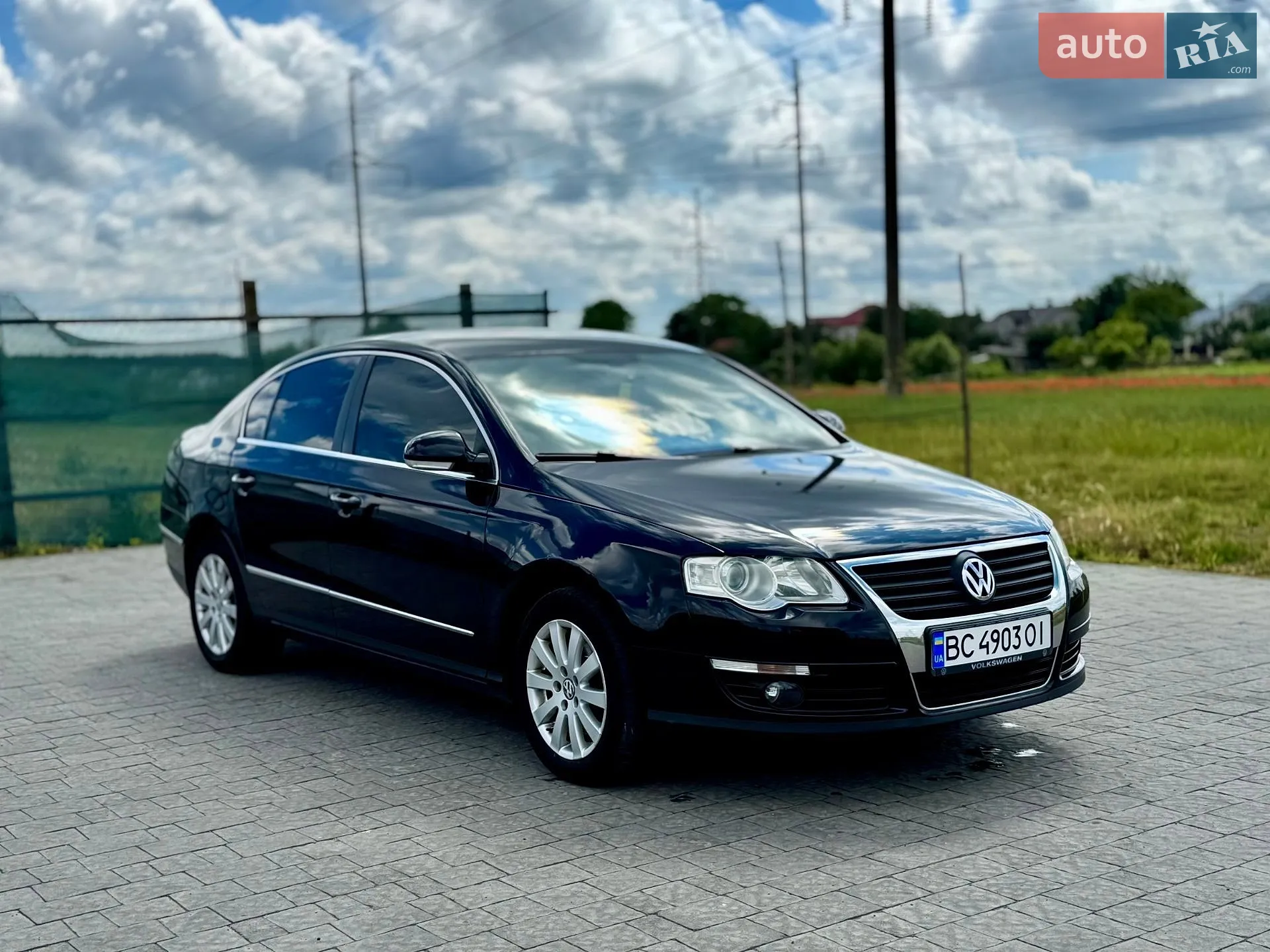 2010 Volkswagen Passat - мініатюра 4