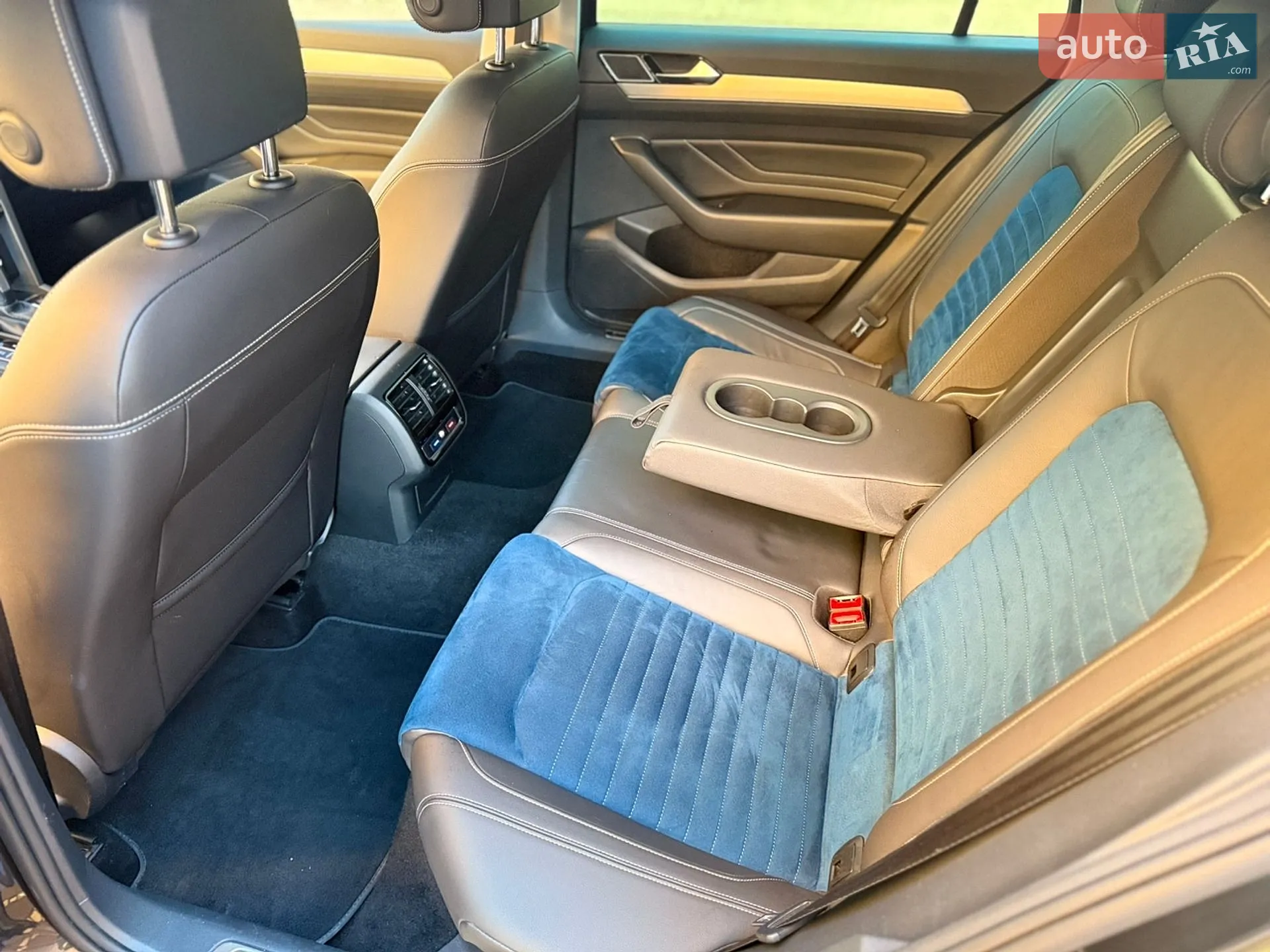 2019 Volkswagen Passat - мініатюра 21