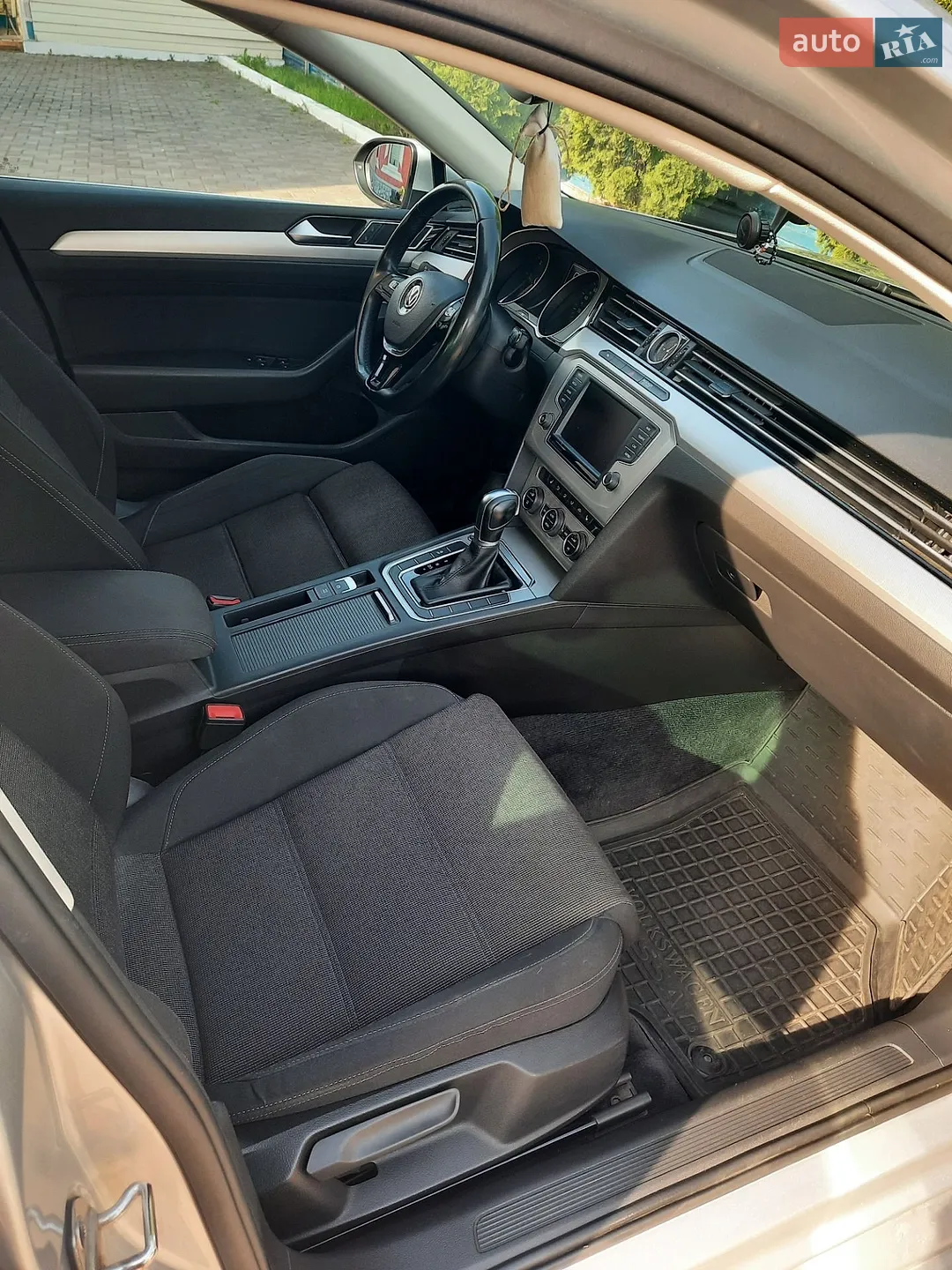 2017 Volkswagen Passat - мініатюра 6