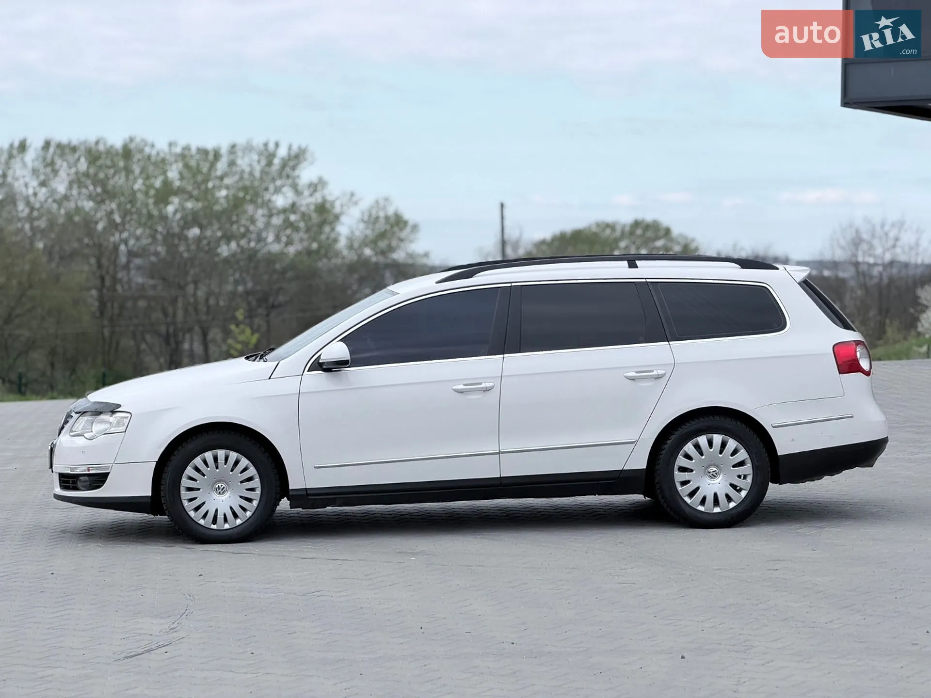 2010 Volkswagen Passat - мініатюра 4