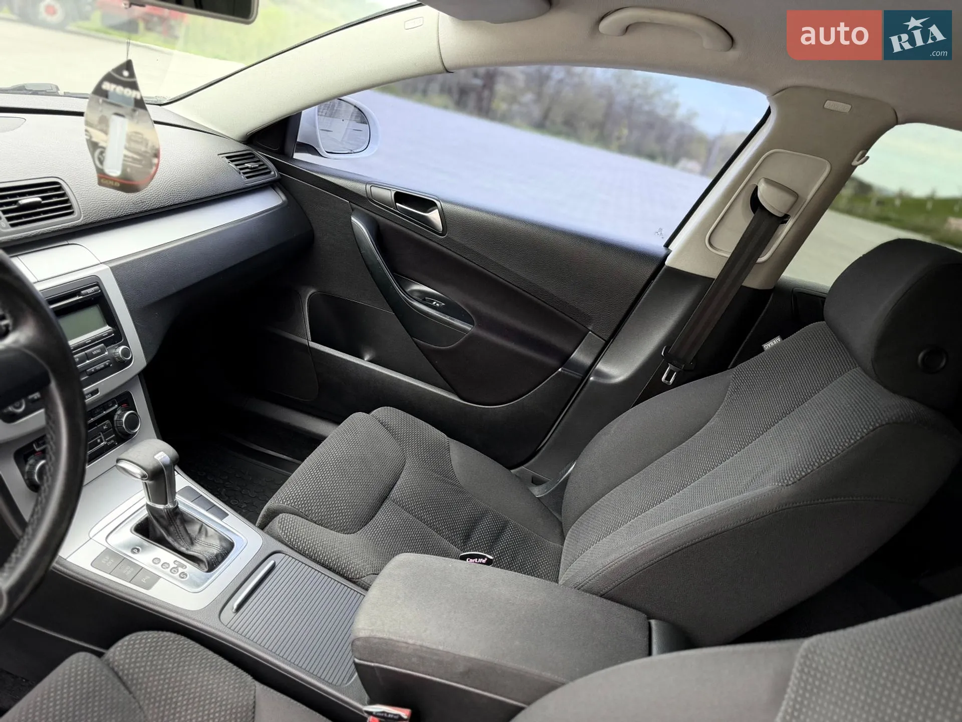 2010 Volkswagen Passat - мініатюра 36