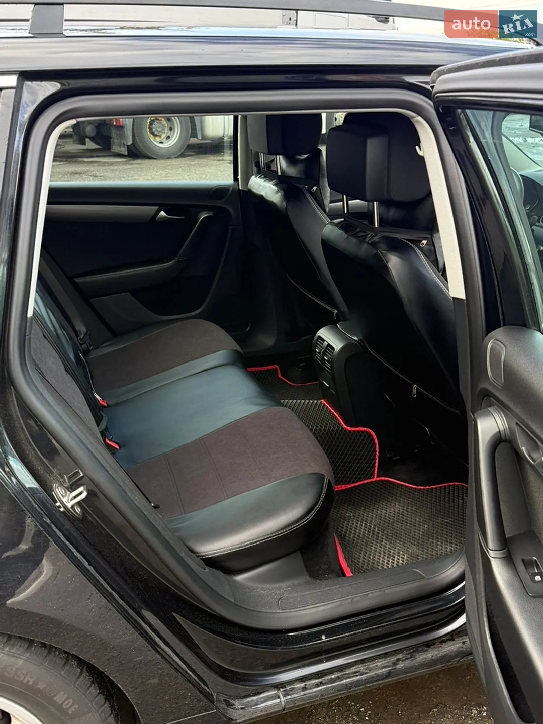 2011 Volkswagen Passat - мініатюра 8