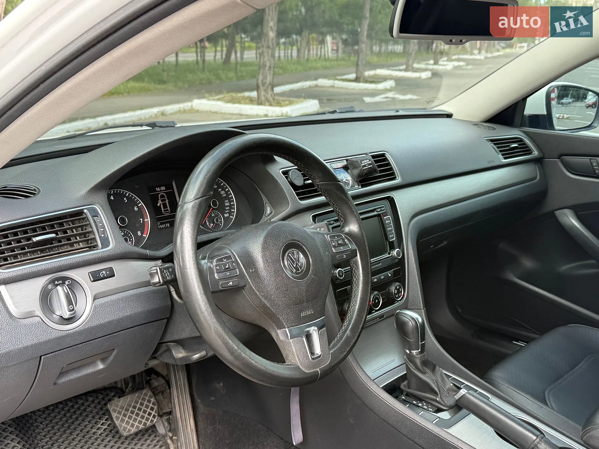 2014 Volkswagen Passat - мініатюра 19