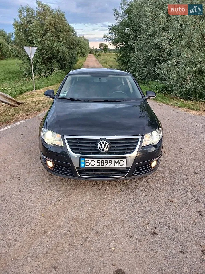 2010 Volkswagen Passat - мініатюра 20