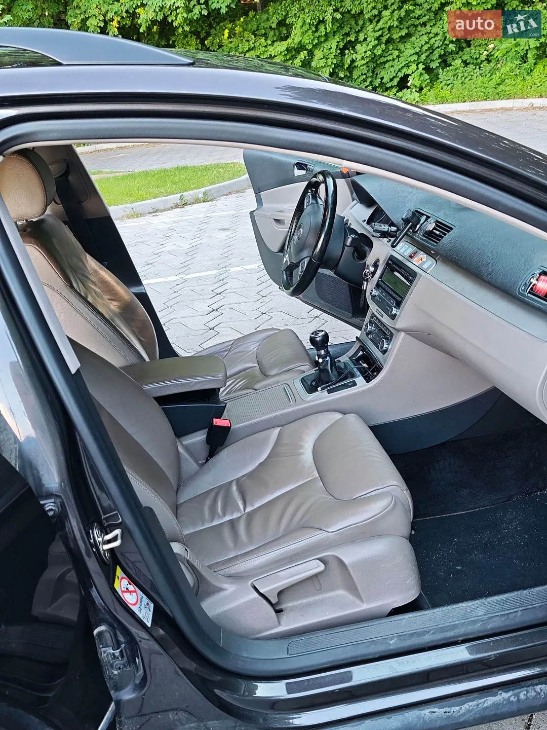 2010 Volkswagen Passat - мініатюра 11
