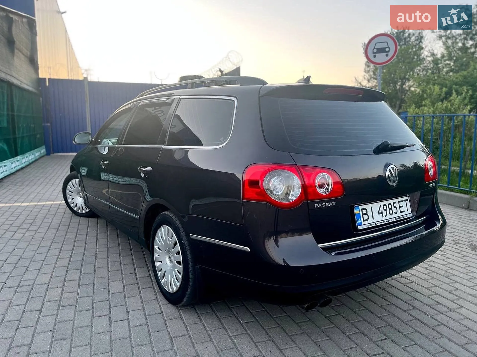 2010 Volkswagen Passat - мініатюра 12