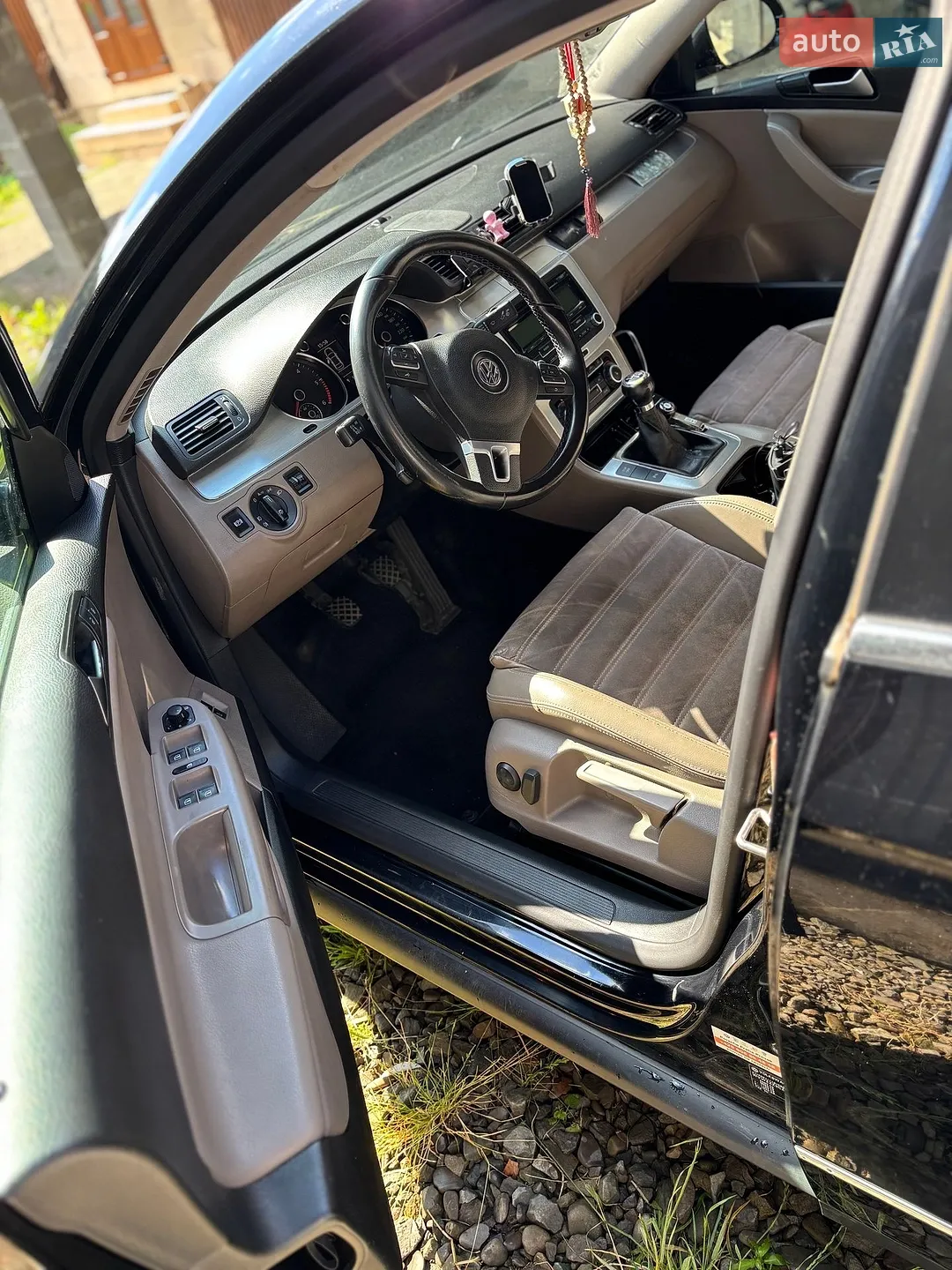 2010 Volkswagen Passat - мініатюра 6