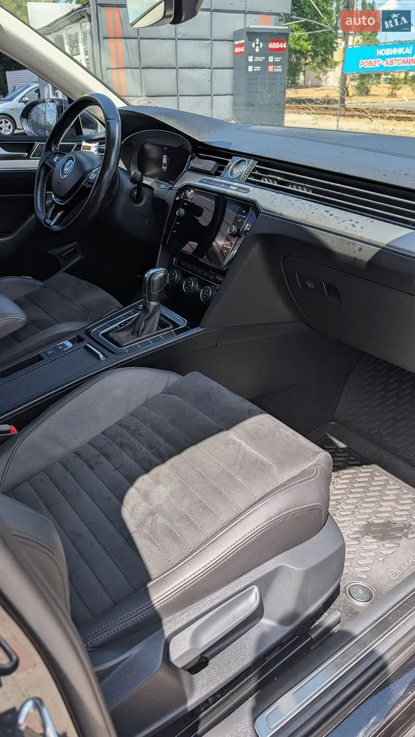 2019 Volkswagen Passat - мініатюра 9