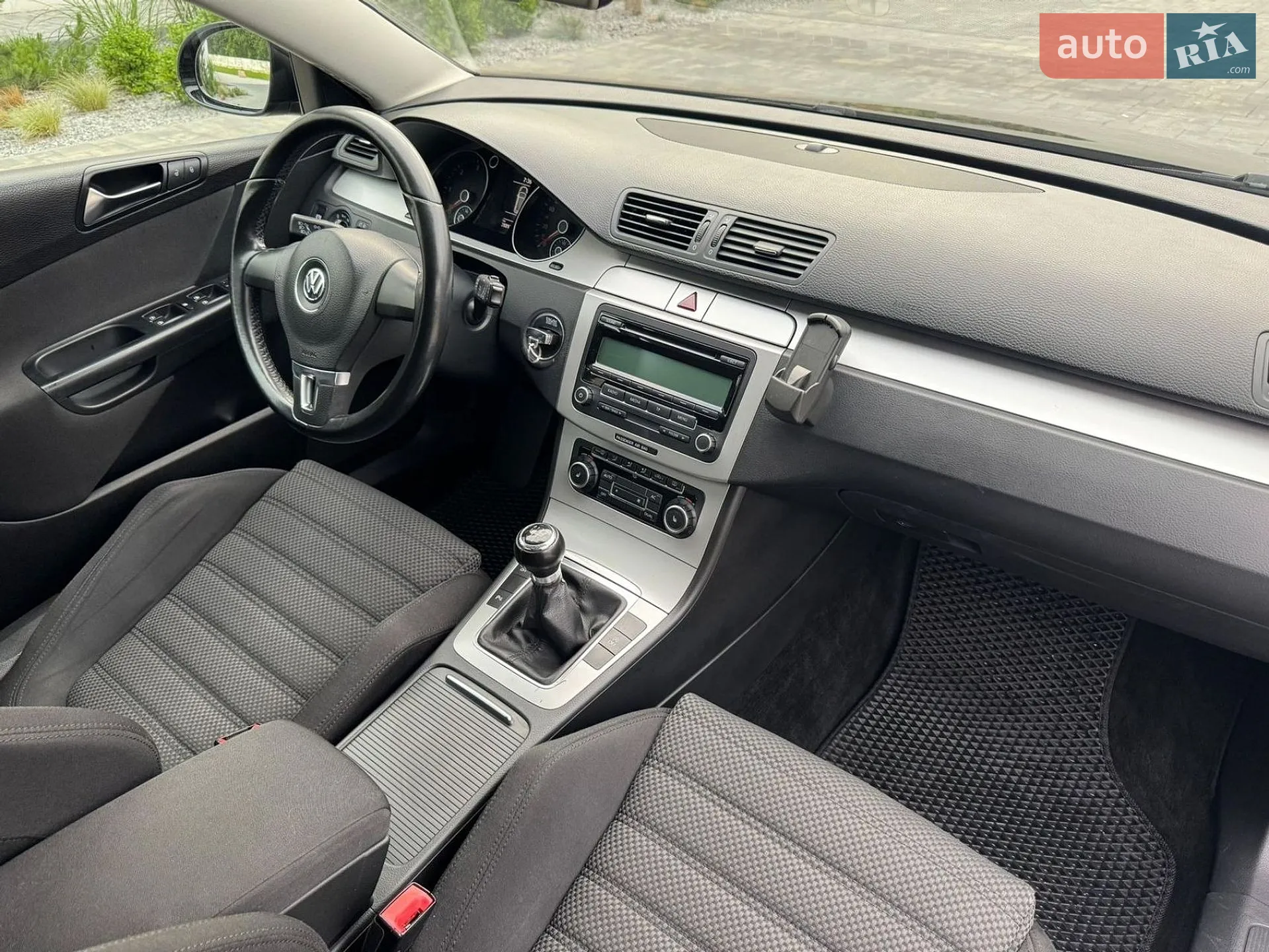 2010 Volkswagen Passat - мініатюра 19
