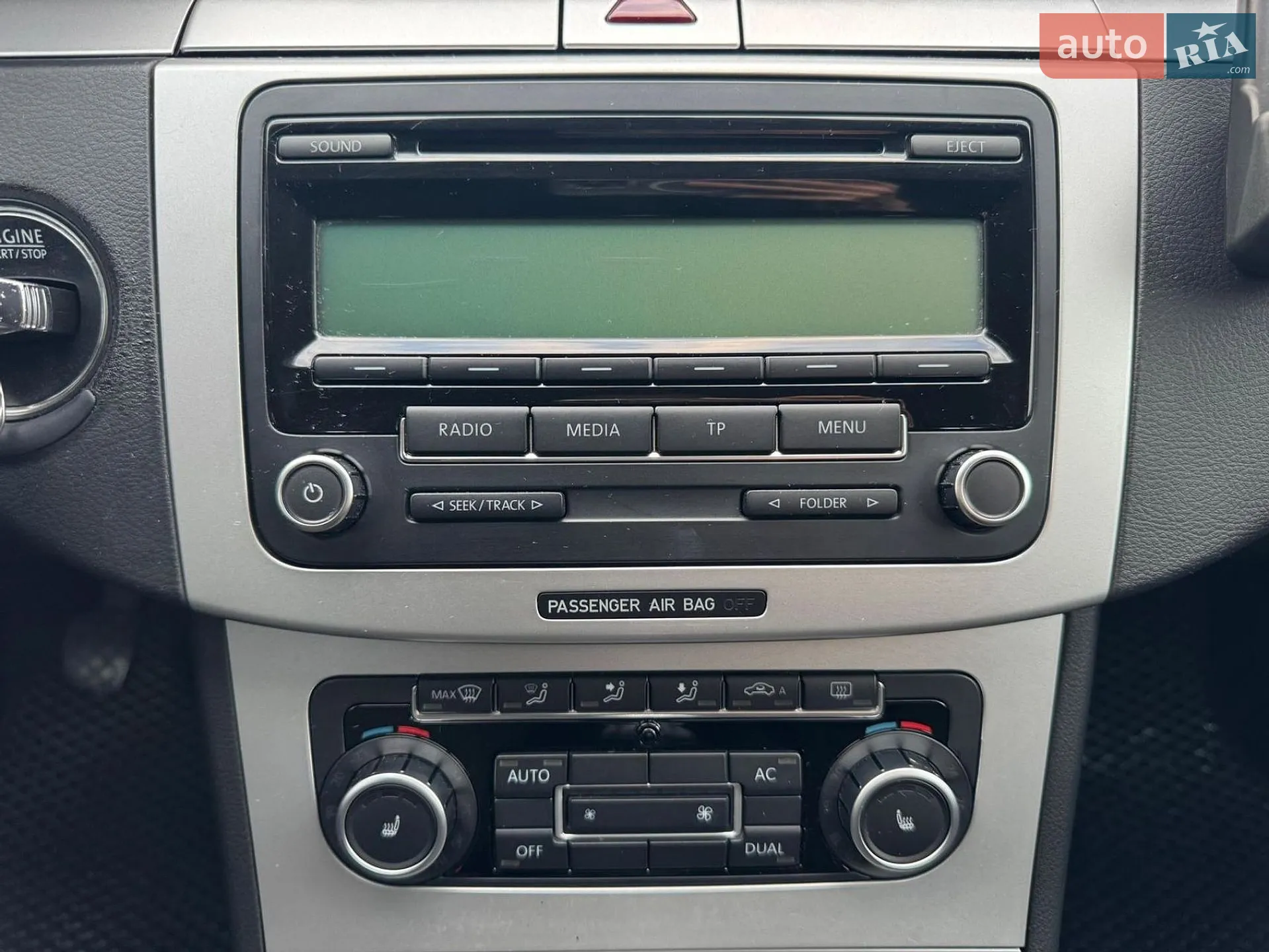 2010 Volkswagen Passat - мініатюра 26