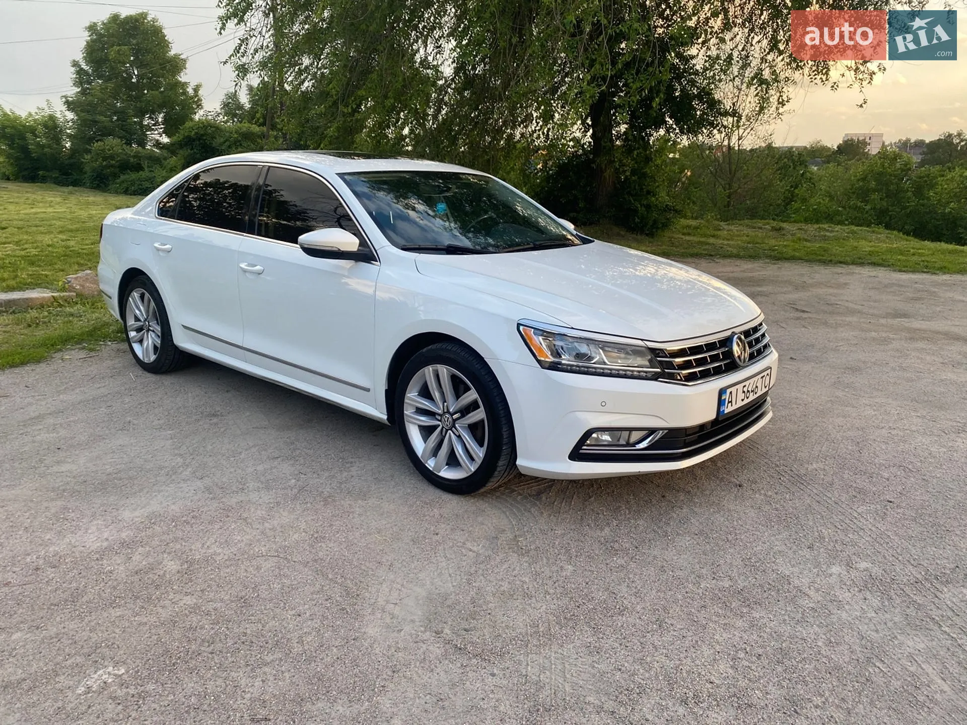 2017 Volkswagen Passat - мініатюра 2