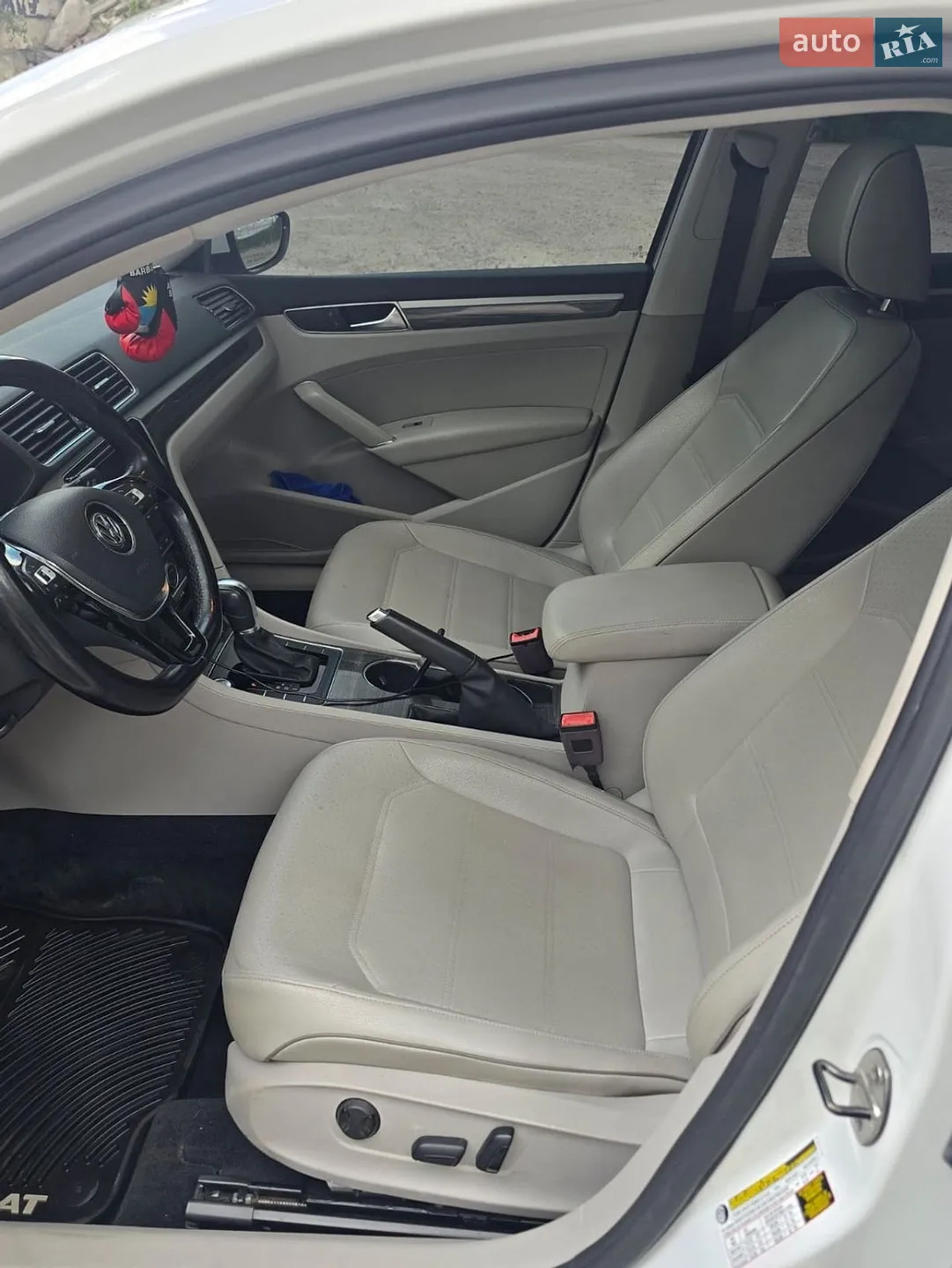 2017 Volkswagen Passat - мініатюра 6