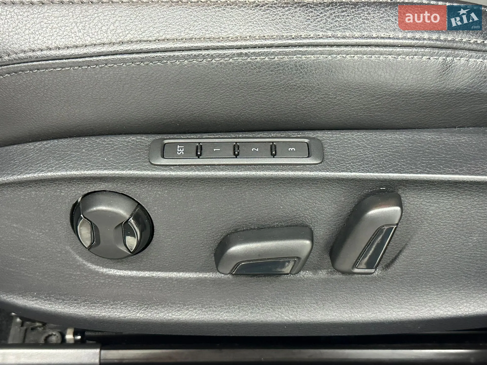 2014 Volkswagen Passat - мініатюра 24