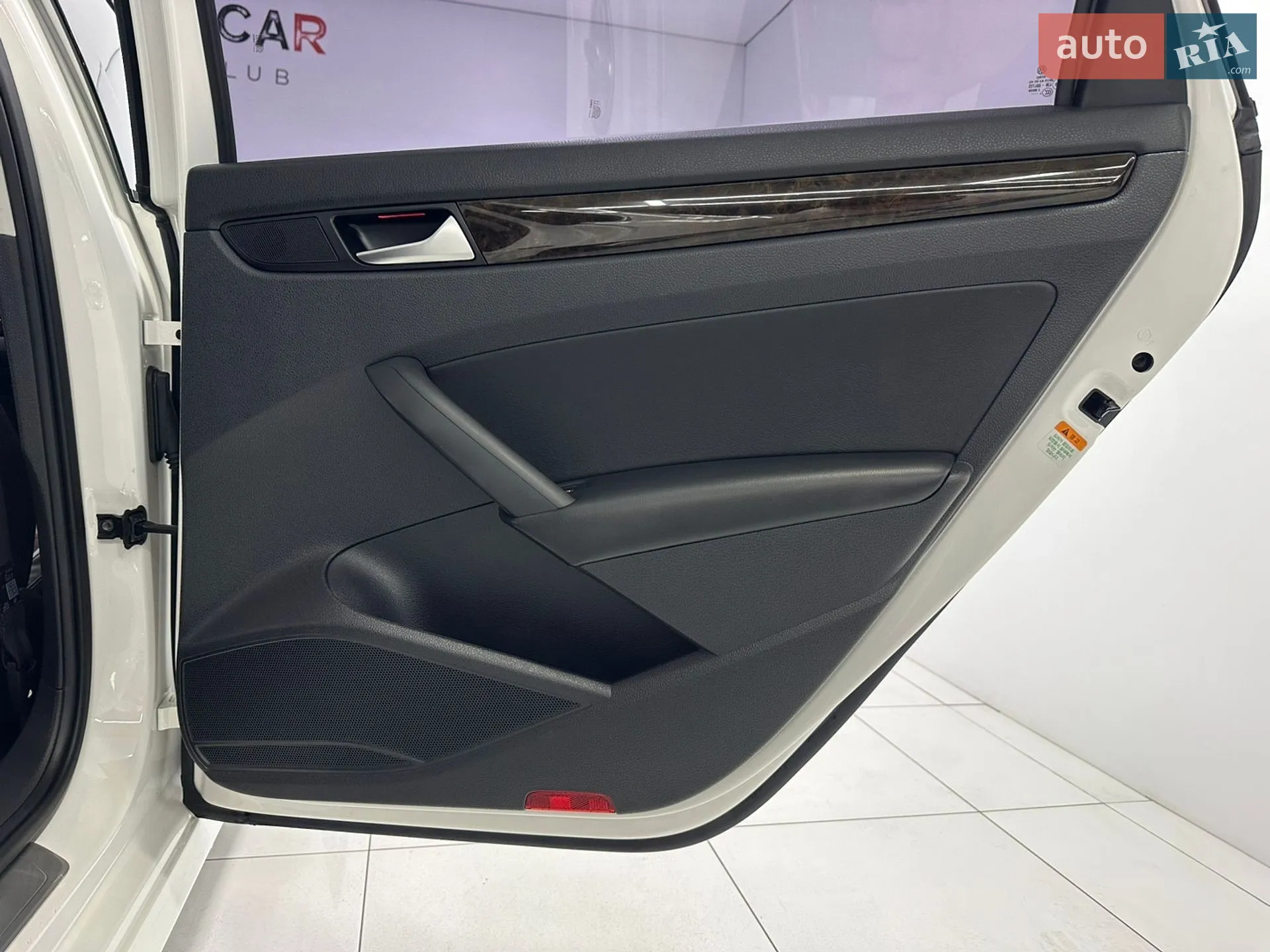 2014 Volkswagen Passat - мініатюра 38