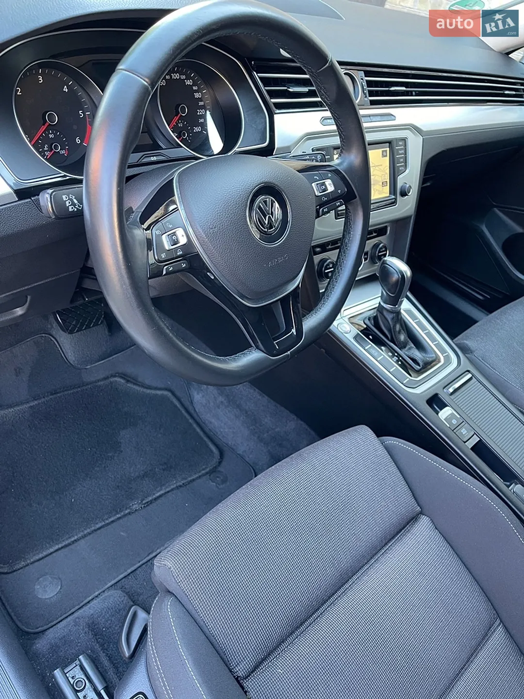 2017 Volkswagen Passat - мініатюра 18