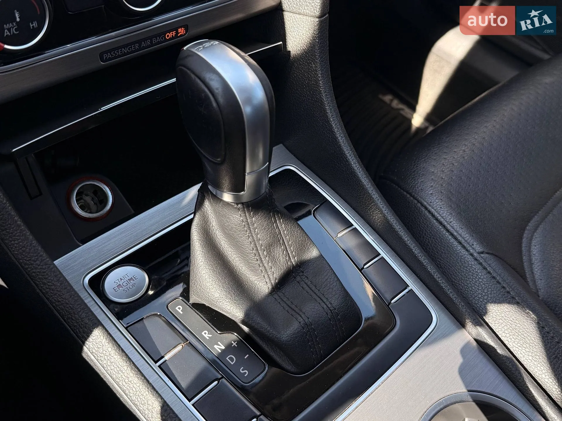 2015 Volkswagen Passat - мініатюра 13