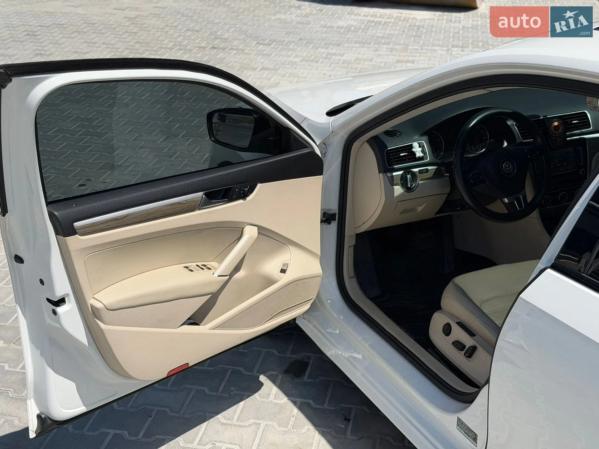 2012 Volkswagen Passat - мініатюра 21