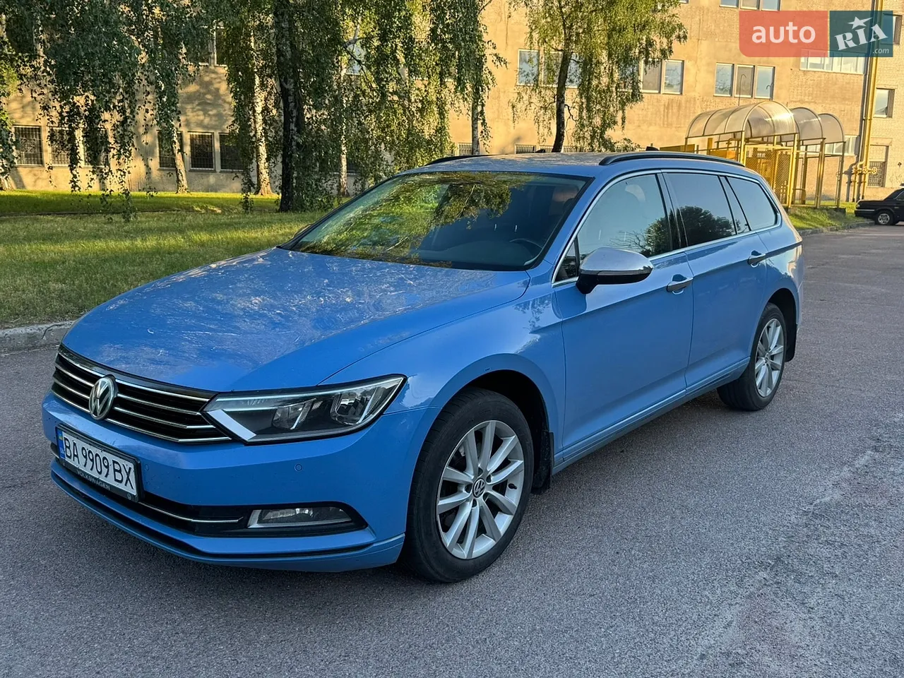 2015 Volkswagen Touareg - мініатюра 14