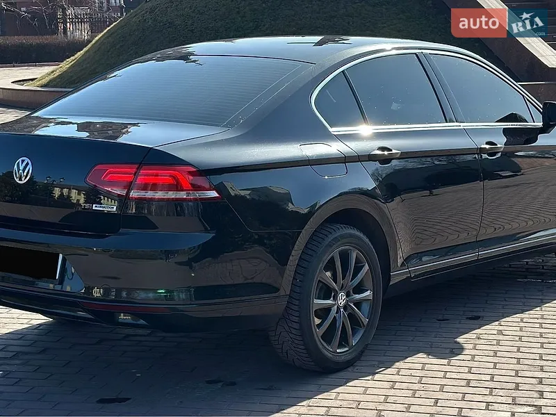 Volkswagen Passat 2015 VIN WVWZZZ3CZGE017909 фото оголошення 9 з 80