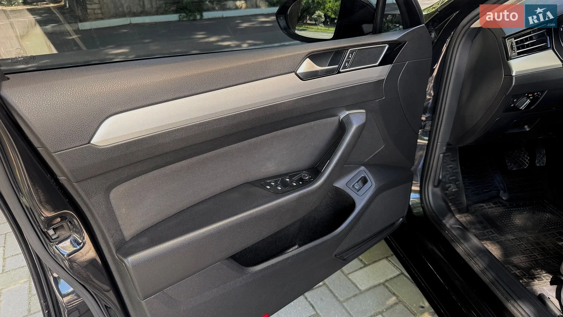 2017 Volkswagen Passat - мініатюра 20