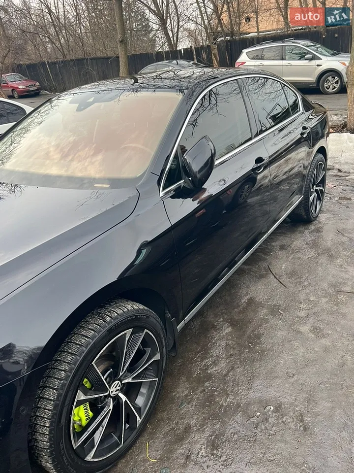 2016 Volkswagen Passat - мініатюра 16