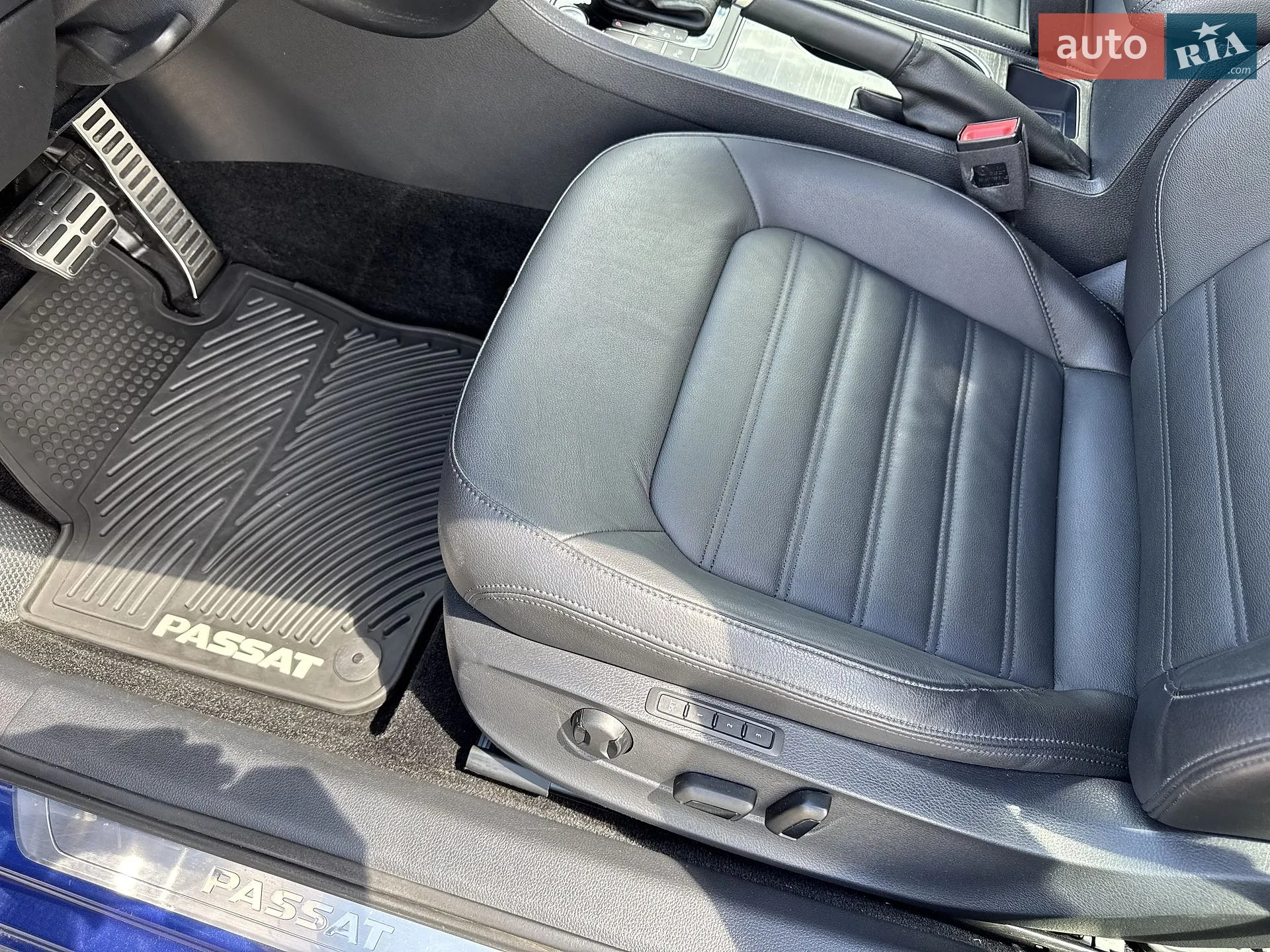 2017 Volkswagen Passat - мініатюра 26