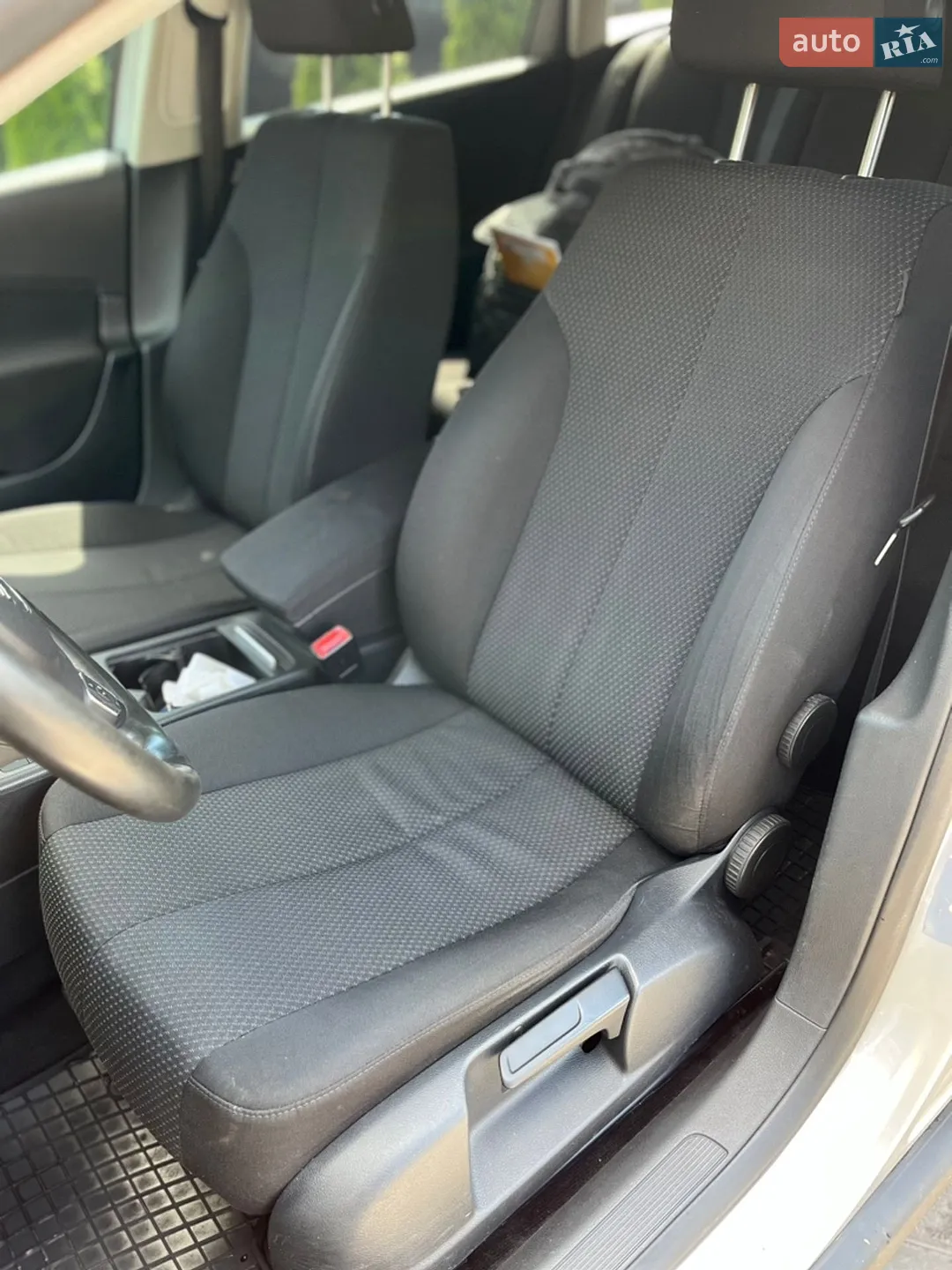 2010 Volkswagen Passat - мініатюра 12
