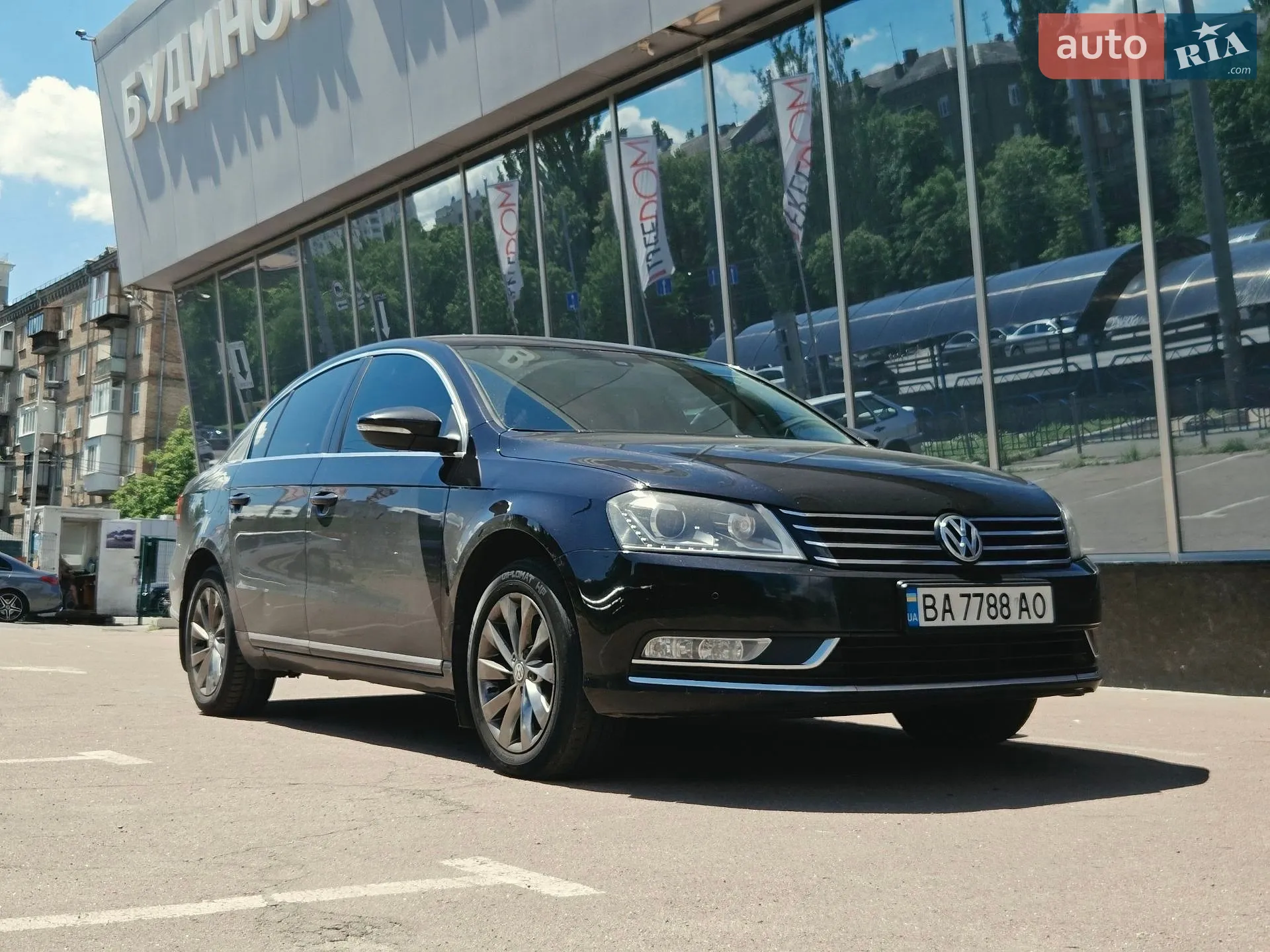 2013 Volkswagen Passat - фото 1