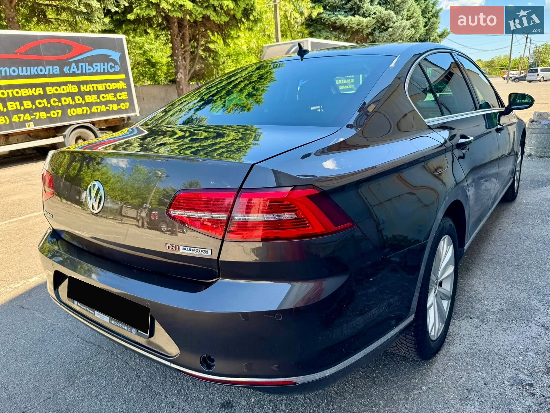 2017 Volkswagen Passat - мініатюра 8