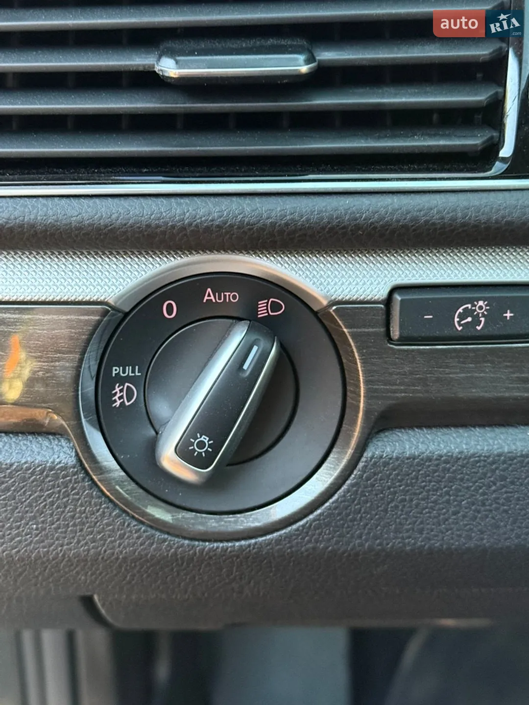 2018 Volkswagen Passat - мініатюра 27