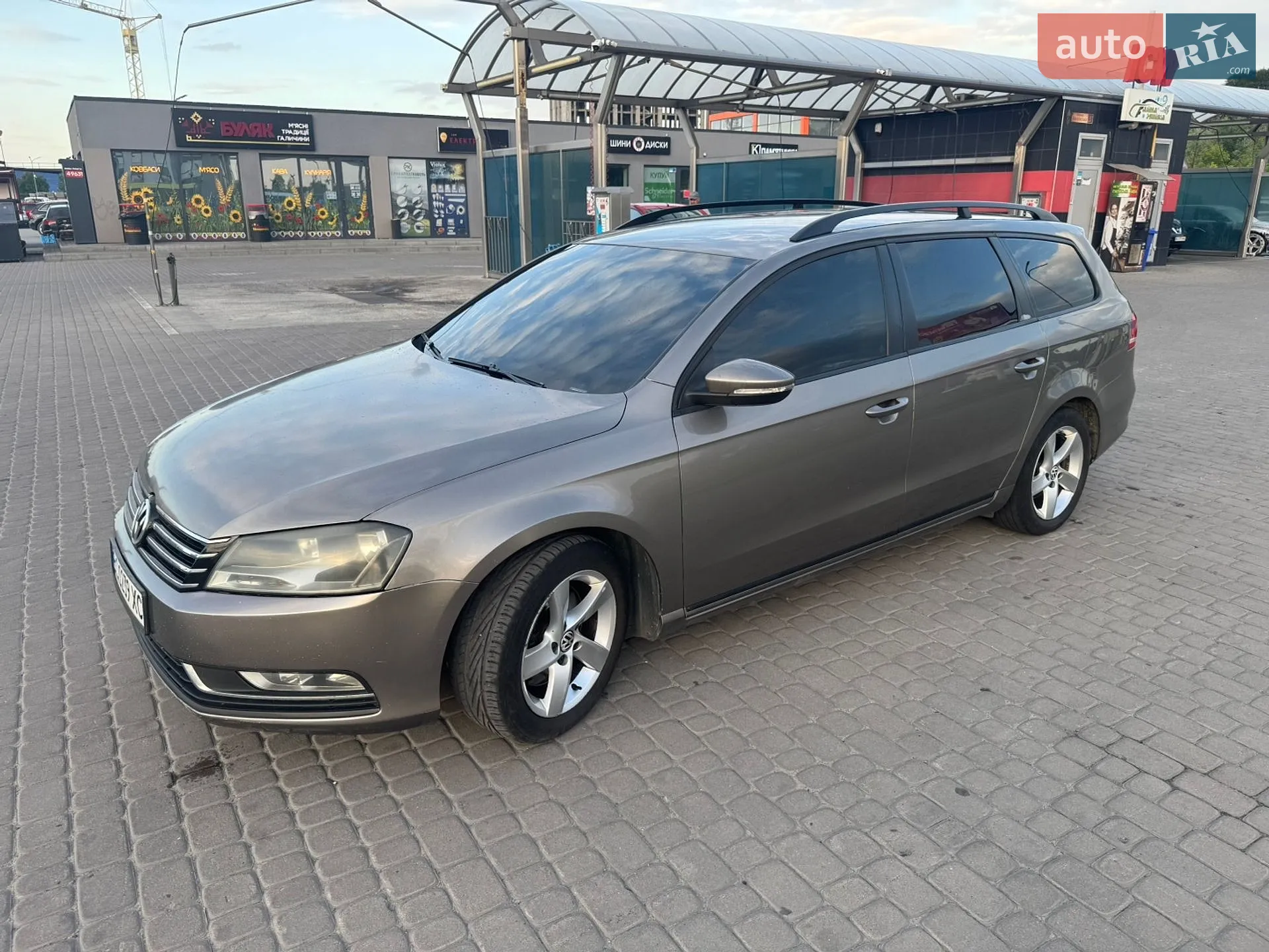 2011 Volkswagen Passat - мініатюра 2