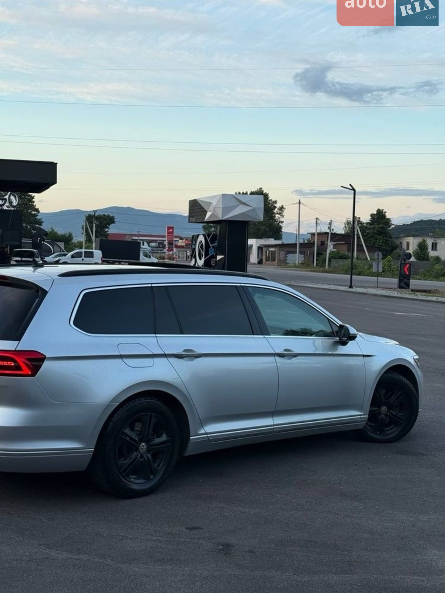 Volkswagen Passat 2015 VIN WVWZZZ3CZGP018956 фото оголошення 2 з 5