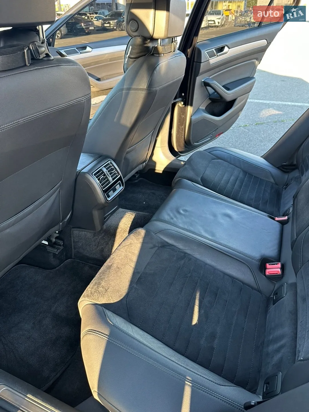 2019 Volkswagen Passat - мініатюра 4