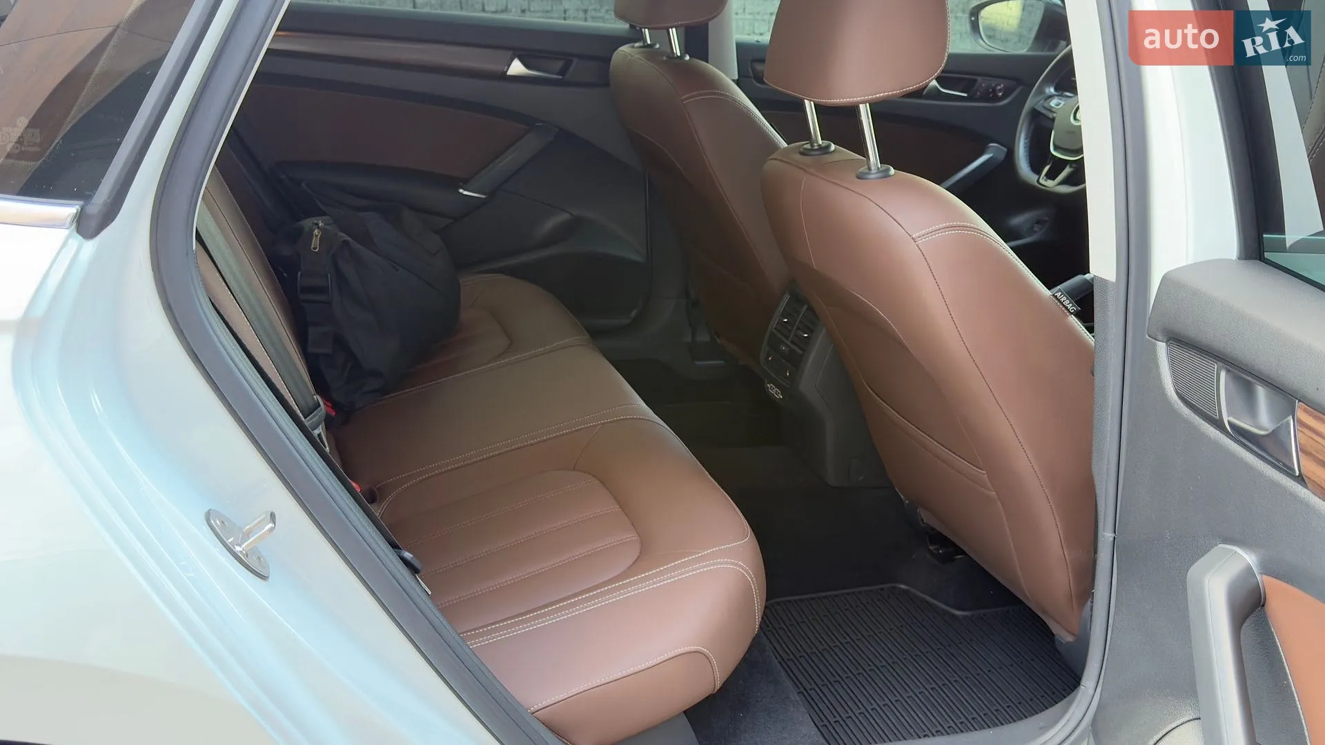 2021 Volkswagen Passat - мініатюра 18
