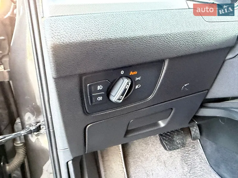 Volkswagen Passat 2017 VIN WVWZZZ3CZJE117175 фото оголошення 20 з 116