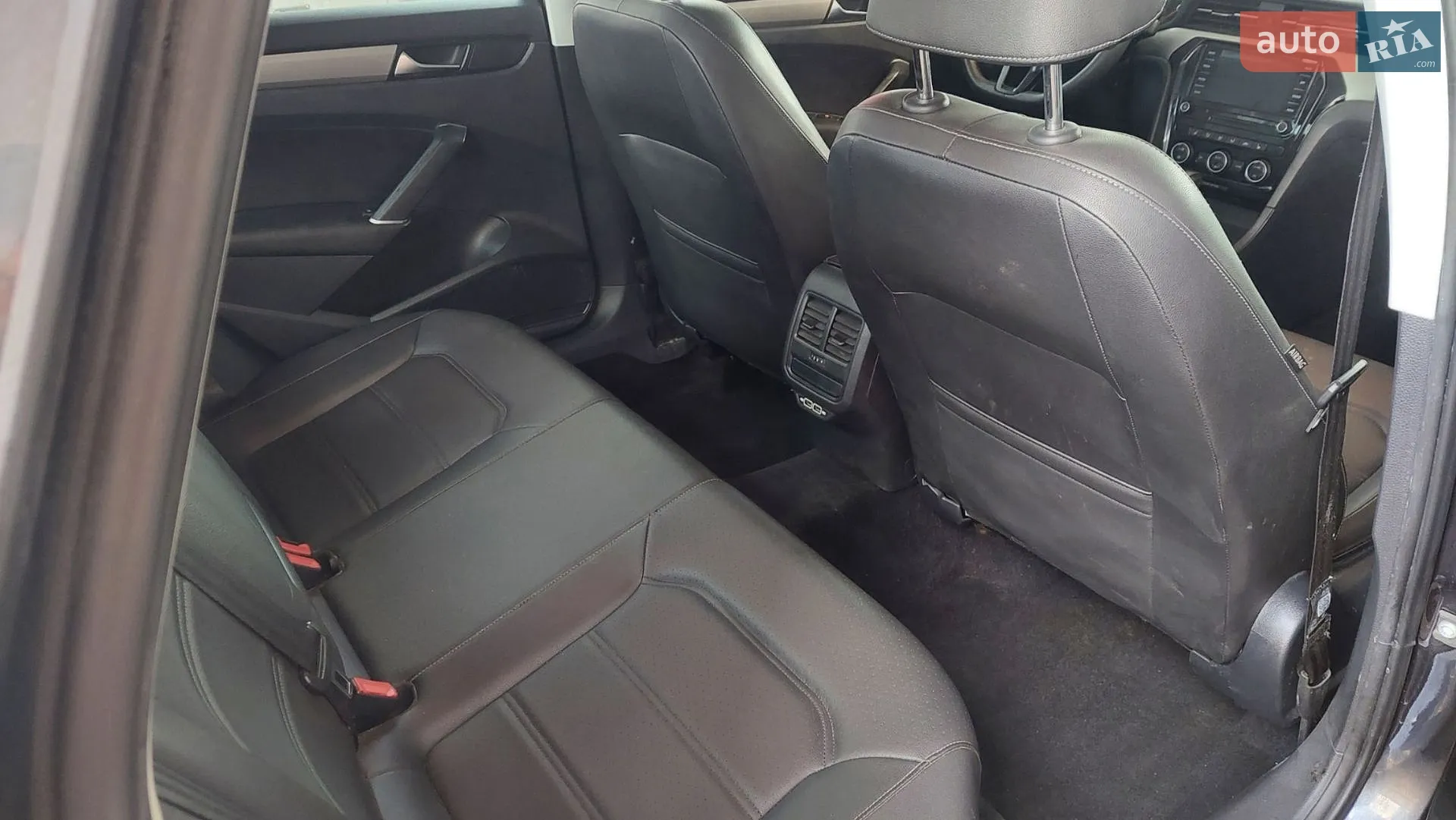 2021 Volkswagen Passat - мініатюра 12