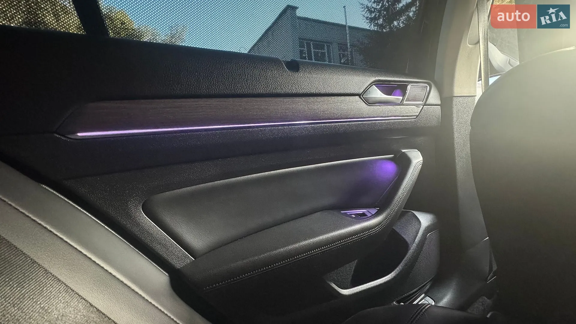 Volkswagen Passat 2019 VIN WVWZZZ3CZKE076451 фото оголошення 9 з 18