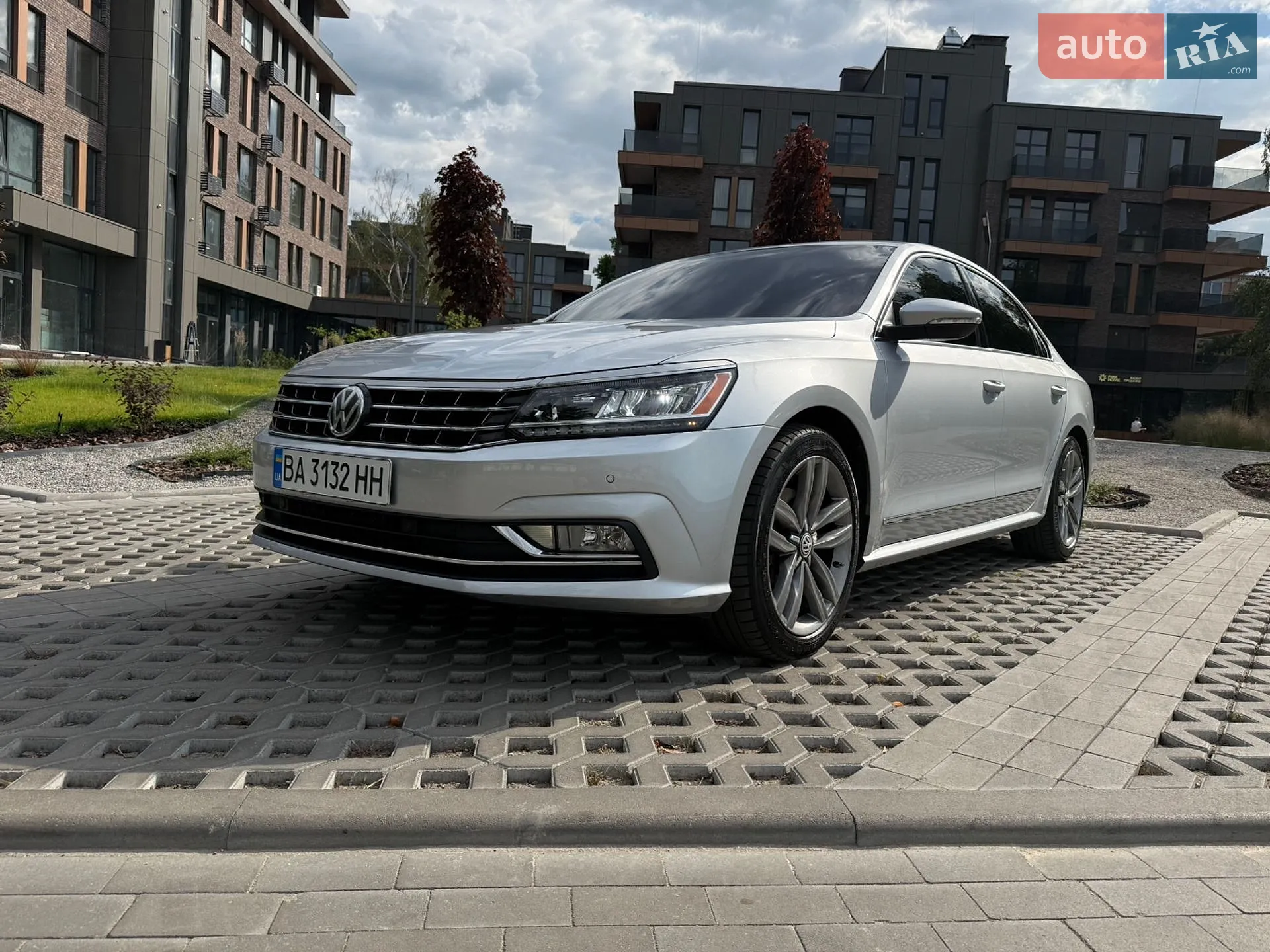 2016 Volkswagen Passat - мініатюра 2