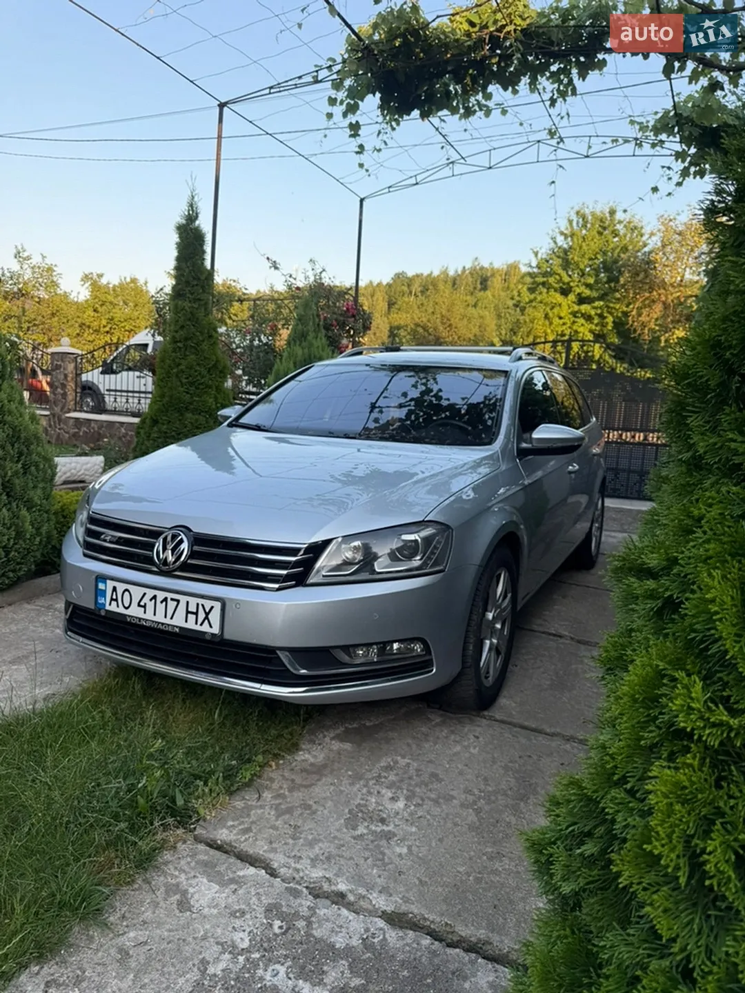 2010 Volkswagen Passat - мініатюра 3
