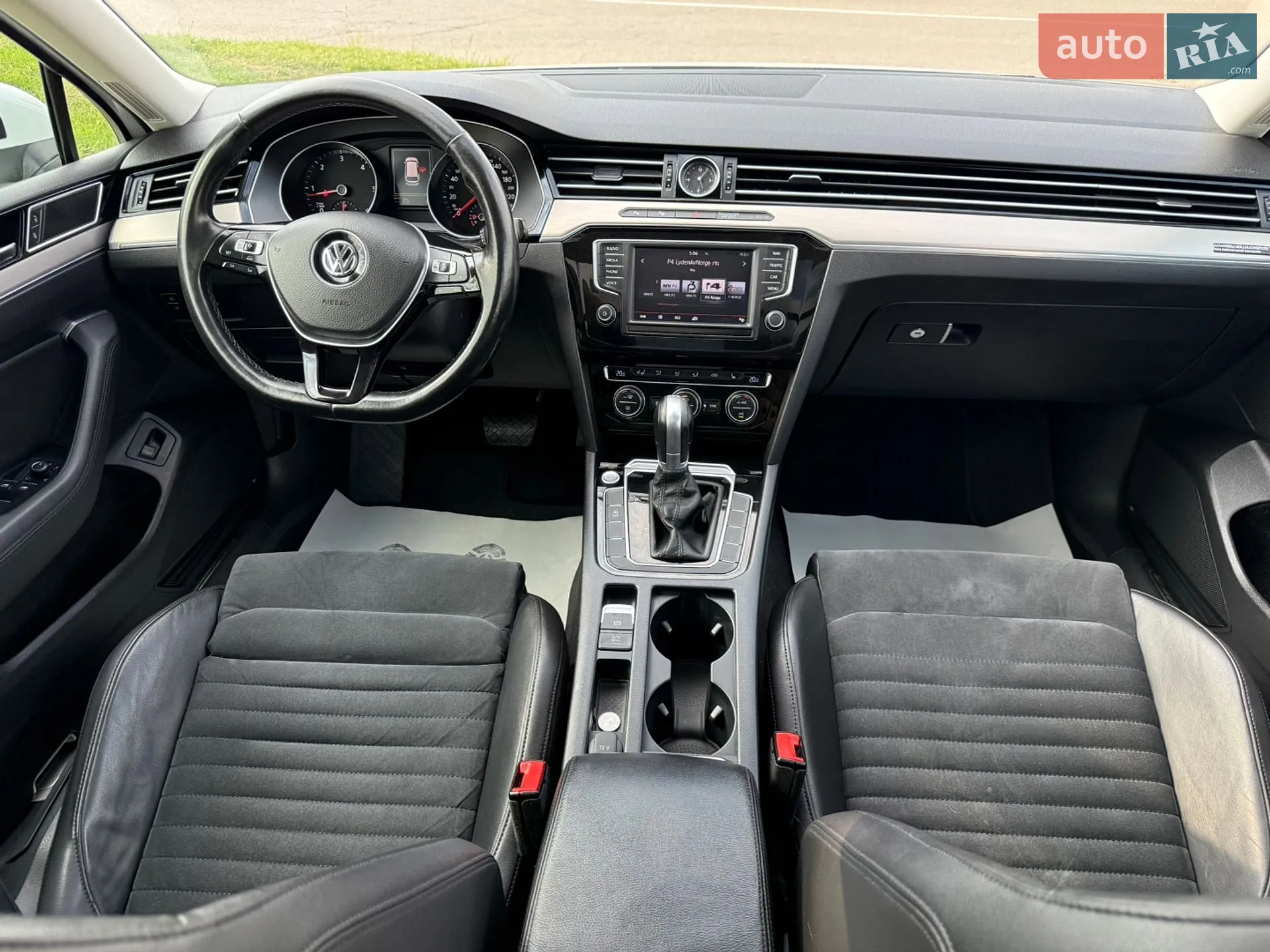 2015 Volkswagen Passat - мініатюра 31