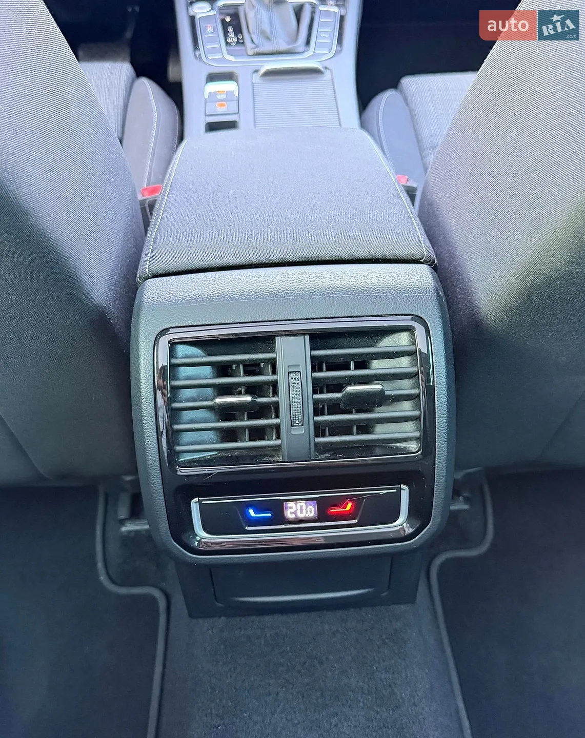 2022 Volkswagen Passat - мініатюра 30