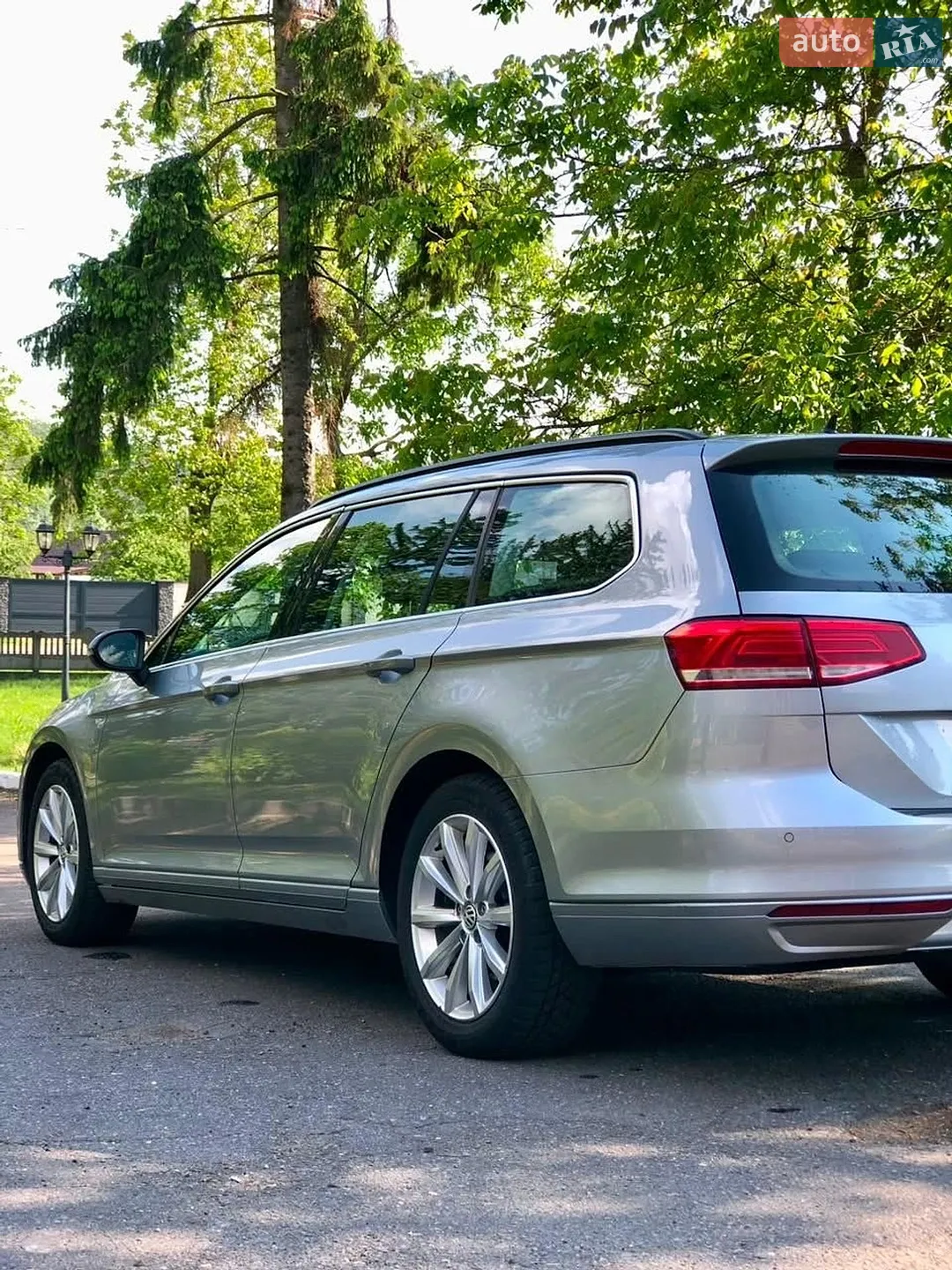 2018 Volkswagen Passat - мініатюра 2
