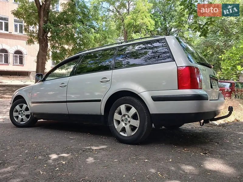 Volkswagen Passat 2000 VIN WVWZZZ3BZYE285746 фото оголошення 10 з 50