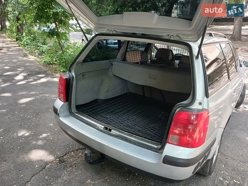 Volkswagen Passat 2000 VIN WVWZZZ3BZYE285746 фото оголошення 17 з 50