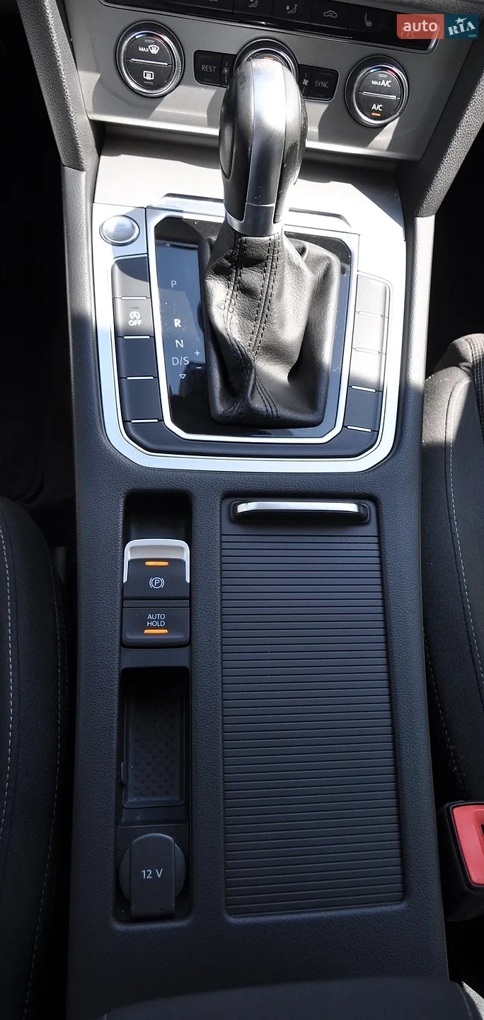 2016 Volkswagen Passat - мініатюра 41